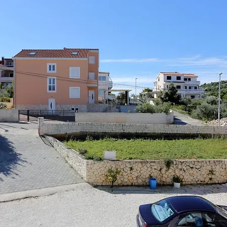 By The Sea Razanj, Rogoznica - 10318 Apartment *