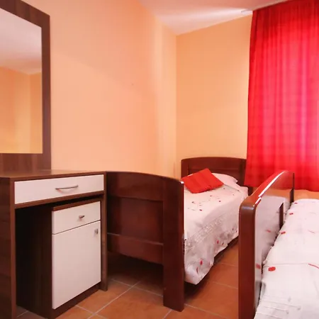 Apartment By The Sea Razanj, Rogoznica - 10318 *